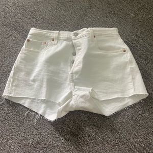 Levi’s 501 white denim shorts brand new w tags!